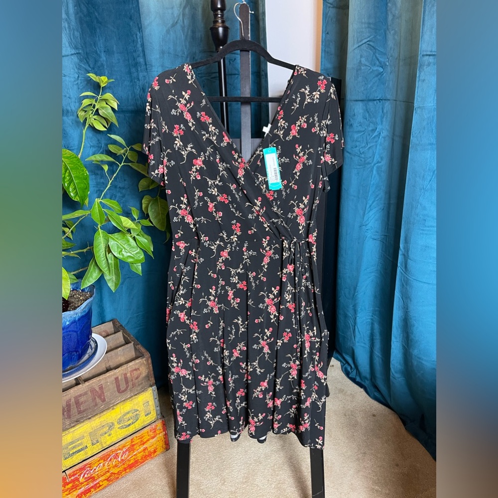 New with Tags XL Black Floral Dress - Kaleigh